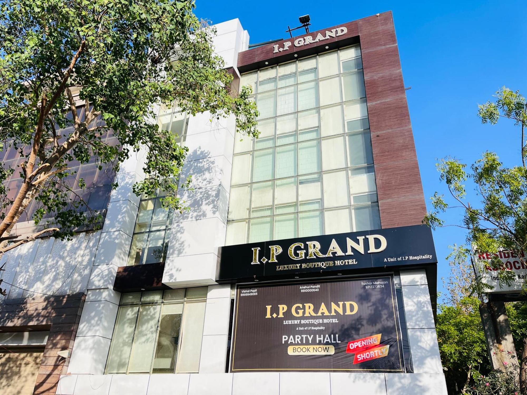 Hotel Aura Ip Grand Karkardooma Metro Station New Delhi Couple Friendly Экстерьер фото